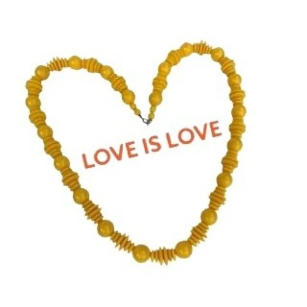 Yellow Plastic Beads Matinee Necklace Vintage Costume Jewelry - Picture 4 of 4